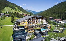 Almhof Family Und Wellness Resort
